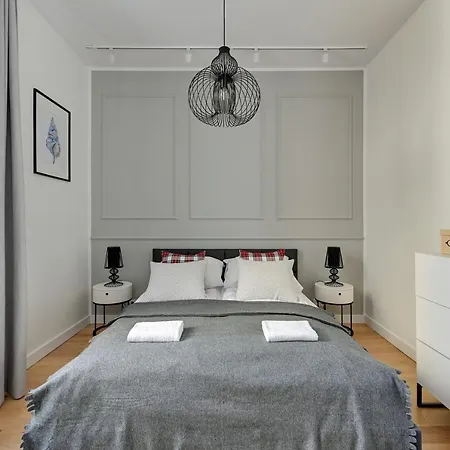 Grand - Two Bedroom, 6 Person Center * Sopot
