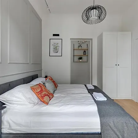 Apartament Grand - Two Bedroom, 6 Person Center