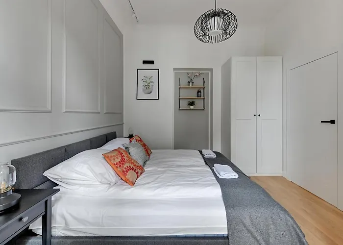 Apartament Grand - Two Bedroom, 6 Person Center